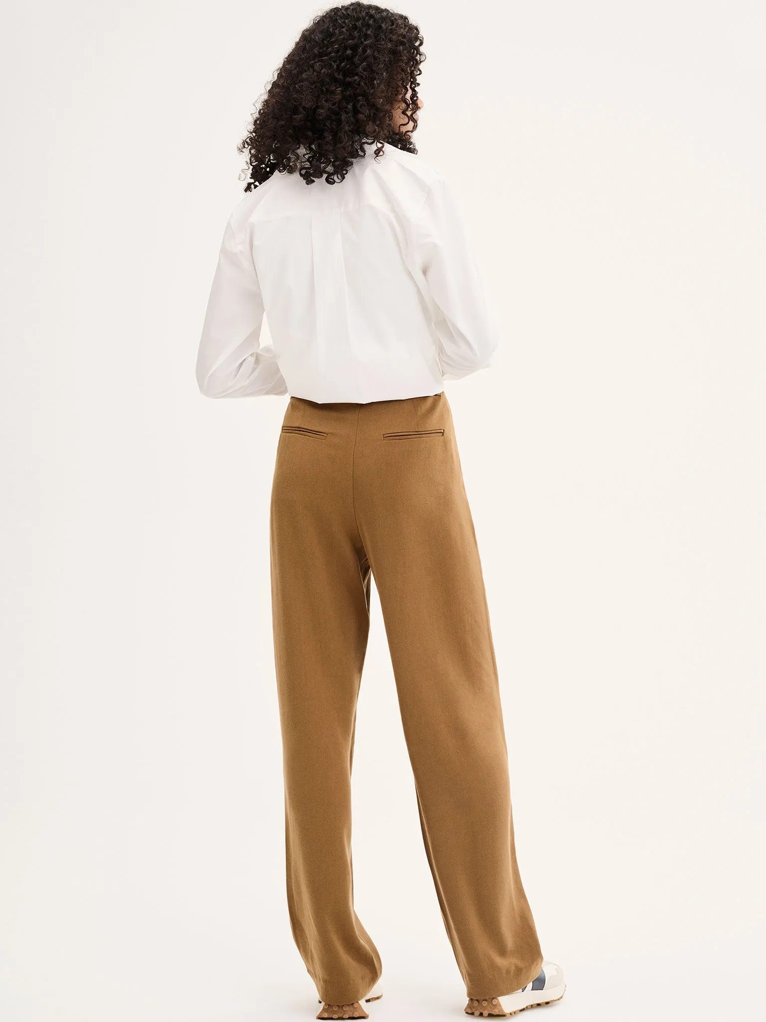 Cinnamon Straight Leg Trousers in Tobacco