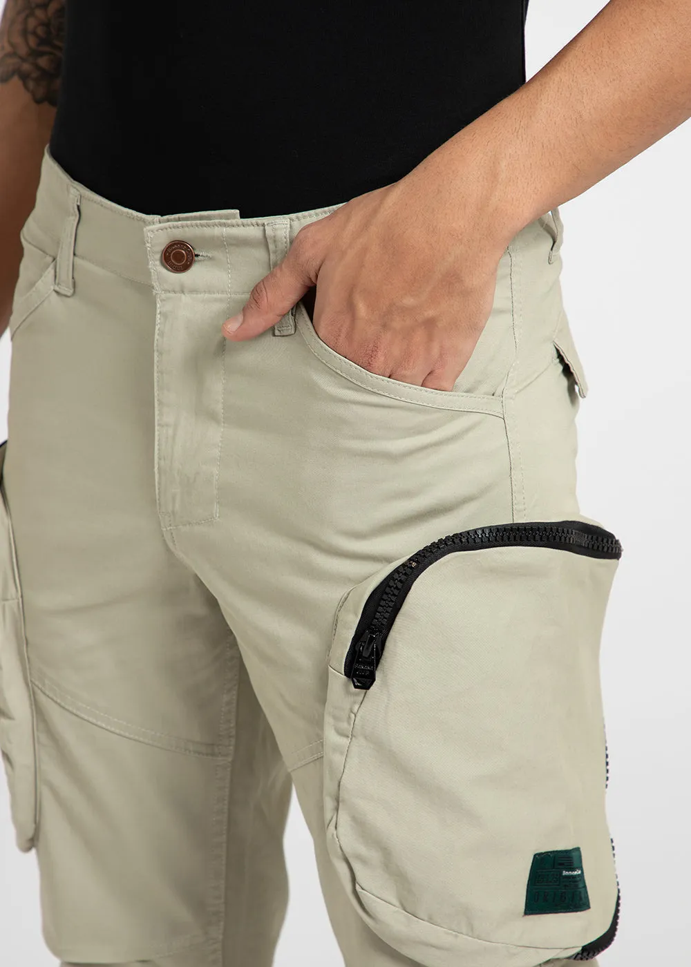 Ecru Zipper Cargo Pant