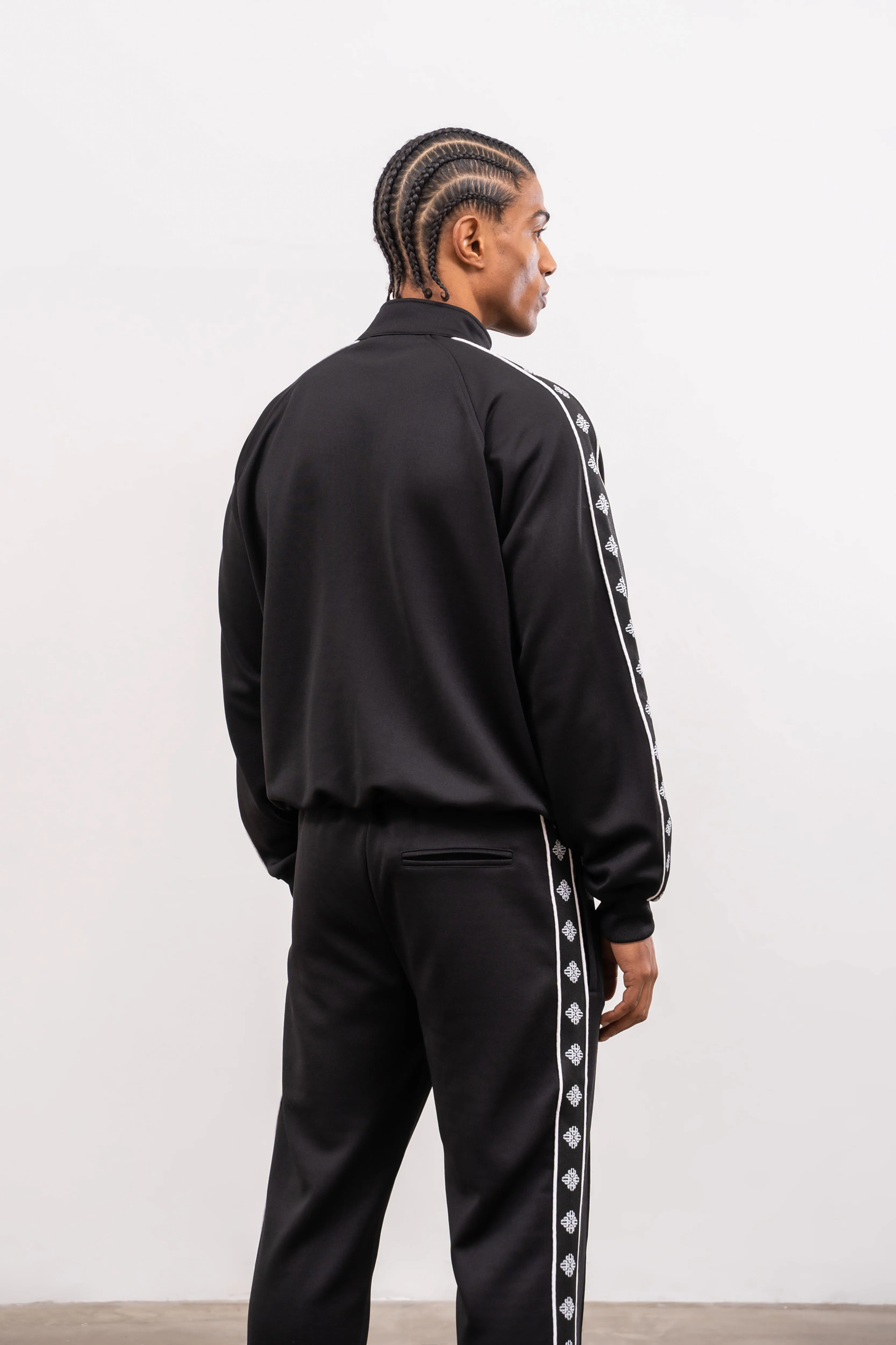 EMBLEM TRACK JACKET - BLACK