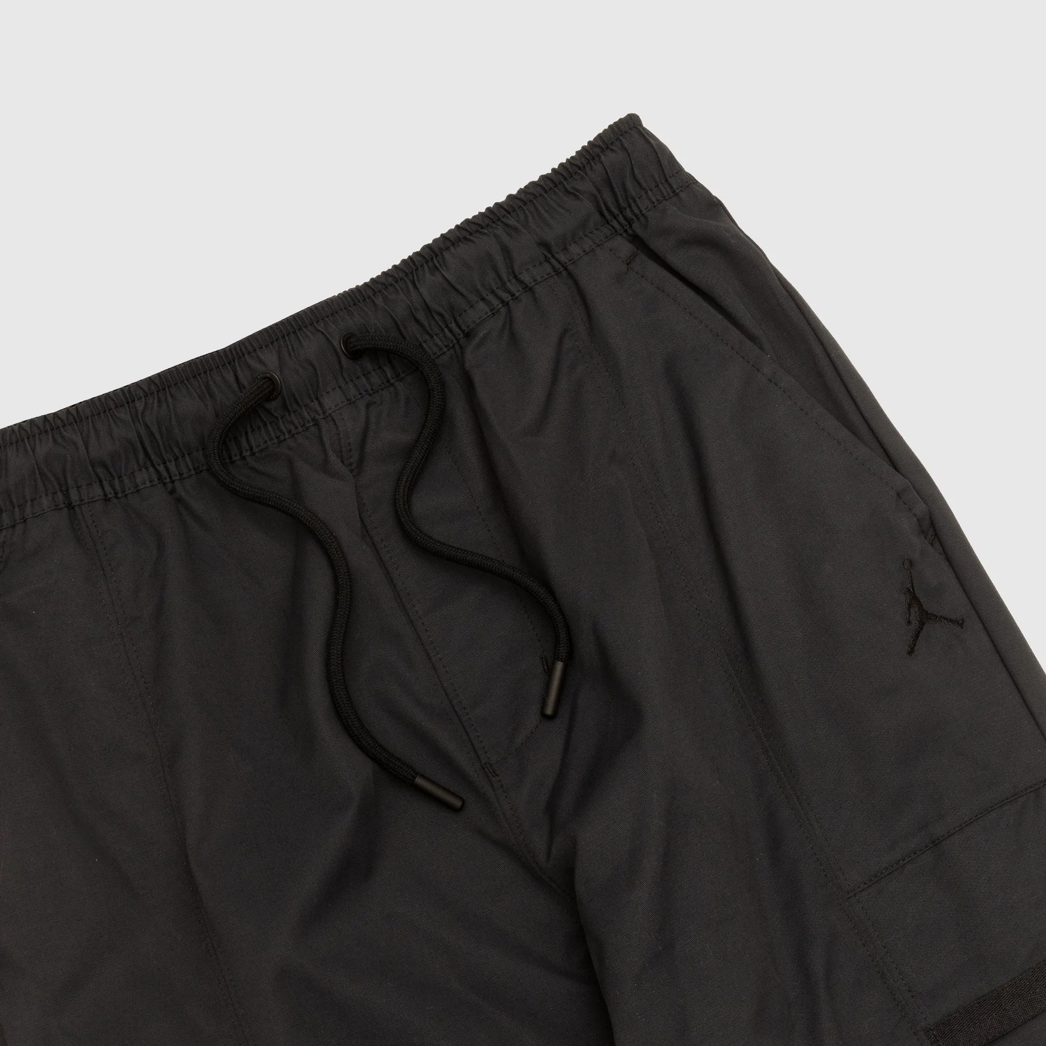 ESSENTIALS WOVEN PANT "BLACK"