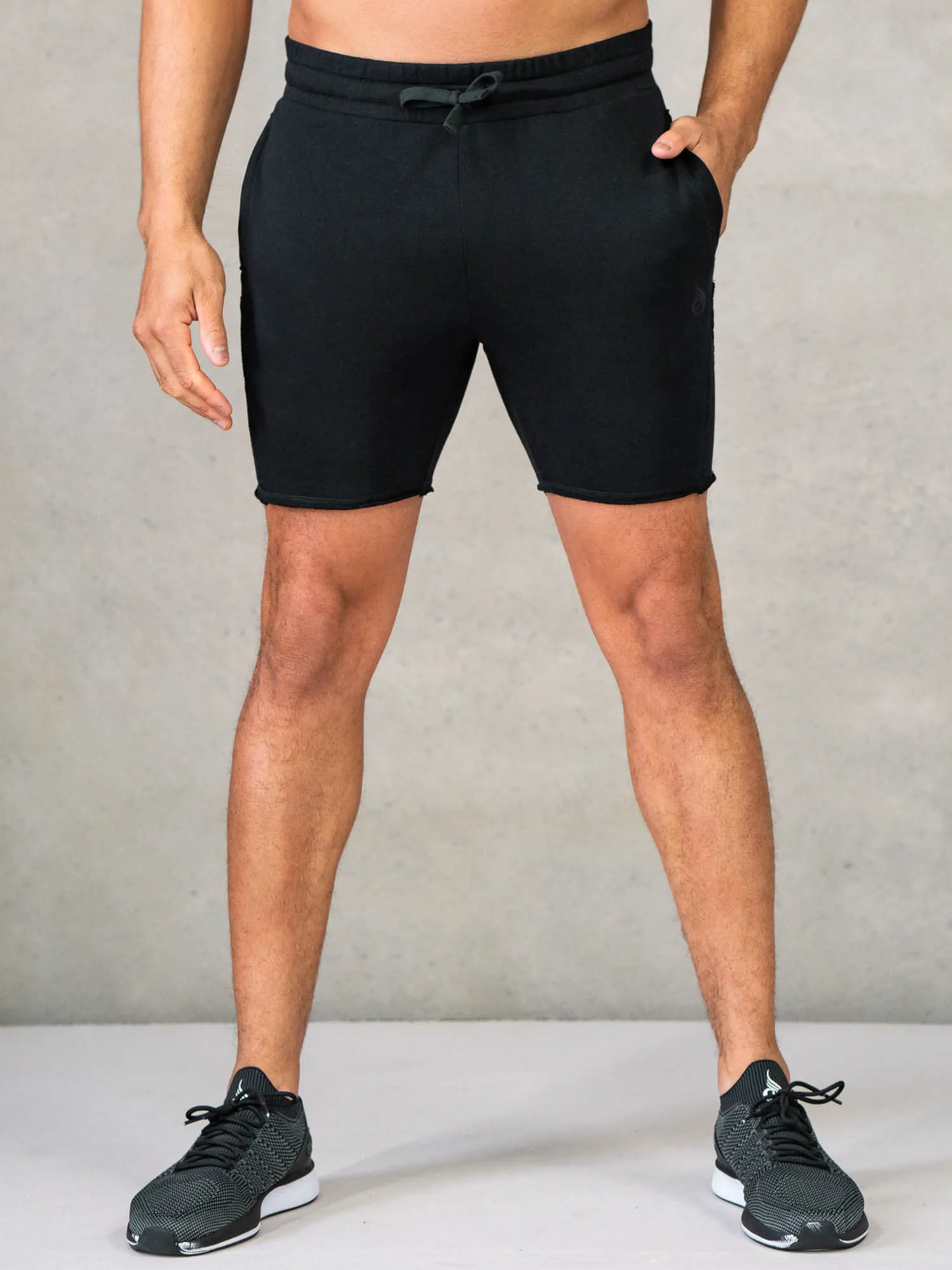 Force 6" Track Short - Black