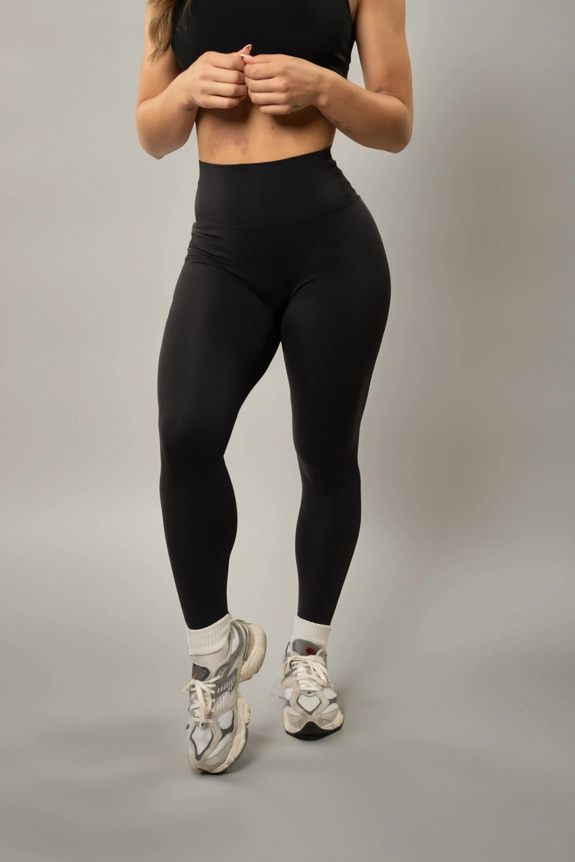 TYC Famous Black Leggings